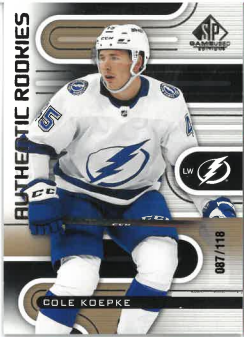 2022-23 UD SP Game Used Authentic Rookies Gold Cole Koepke /188 č. 207